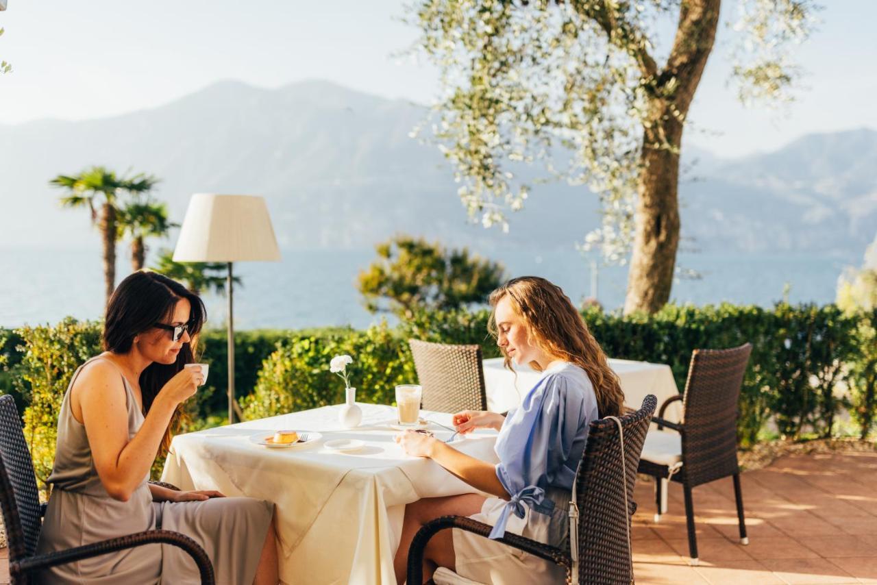 Hotel Orione - Lake Front Hotel Brenzone sul Garda Εξωτερικό φωτογραφία
