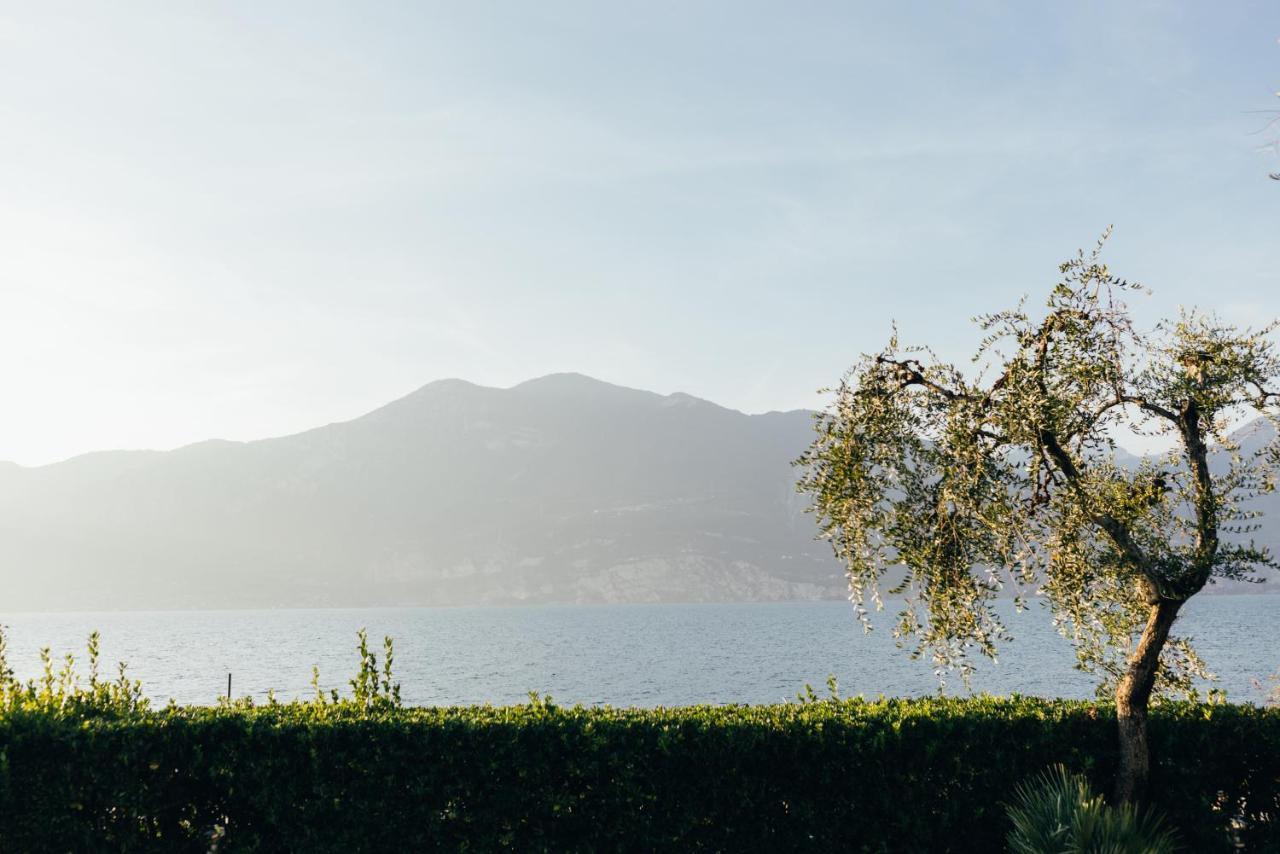 Hotel Orione - Lake Front Hotel Brenzone sul Garda Εξωτερικό φωτογραφία