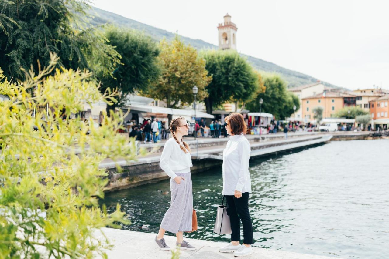 Hotel Orione - Lake Front Hotel Brenzone sul Garda Εξωτερικό φωτογραφία