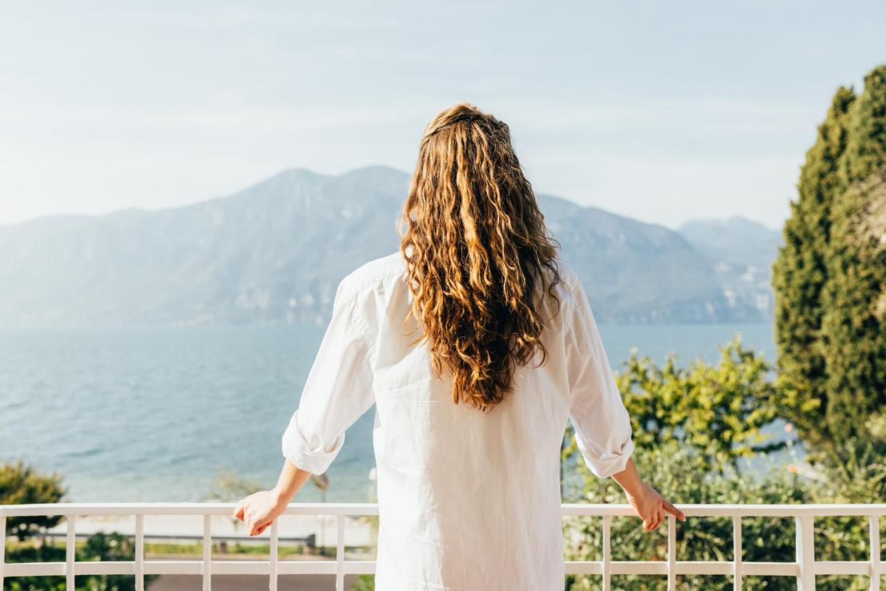 Hotel Orione - Lake Front Hotel Brenzone sul Garda Εξωτερικό φωτογραφία