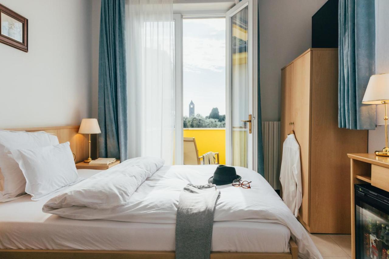 Hotel Orione - Lake Front Hotel Brenzone sul Garda Δωμάτιο φωτογραφία